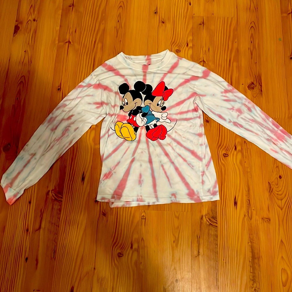 Disney Long Sleeve T-Shirt!!!
